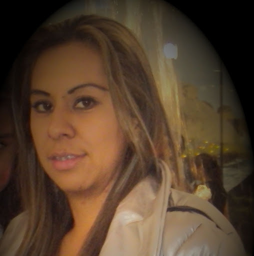 Carol Robles Photo 44