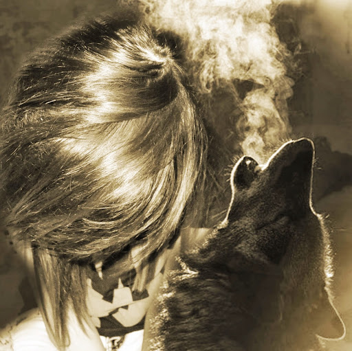 Megan Webb Photo 24