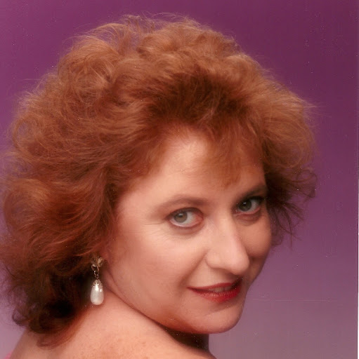 Mary Andersen Photo 31