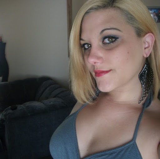 Kristin Holland Photo 8