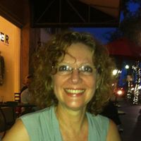Andrea Levine Photo 30