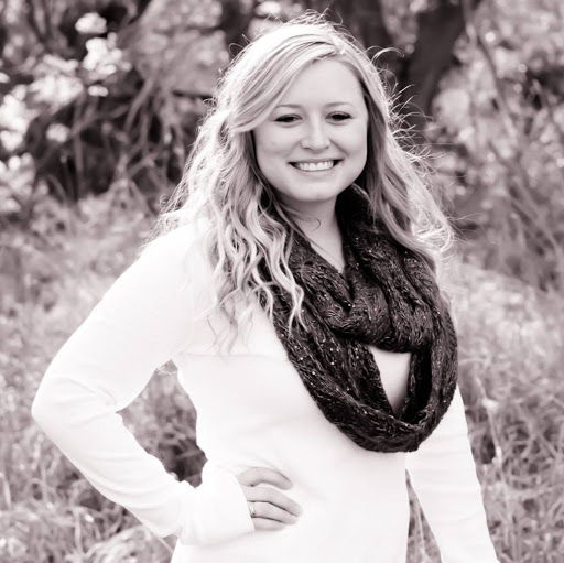 Toni Smith Photo 8