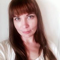 Adrienne Hansen Photo 31