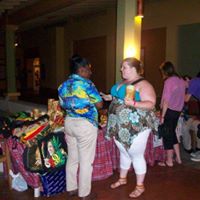 Heather Tomlinson Photo 29