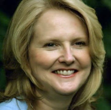Carol Browne Photo 13