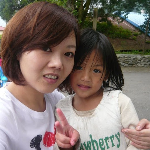 Amanda Chen Photo 11