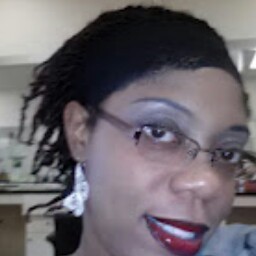 Maxine Moore Photo 28