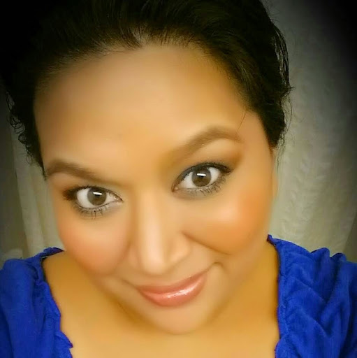 Melissa Hernandez Photo 35