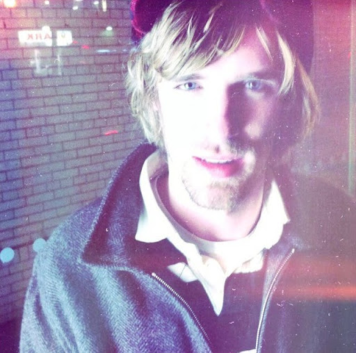 Daniel Reynolds Photo 27