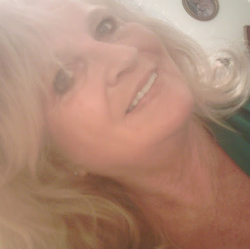 Linda Nixon Photo 37