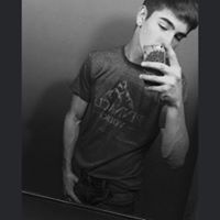 Logan Simmons Photo 12