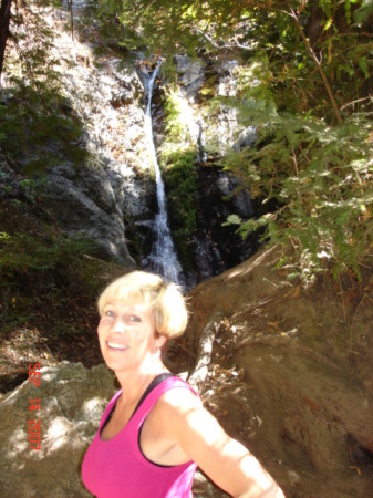 Pamela Reeves Photo 11