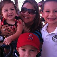 Emily Yanez Photo 20