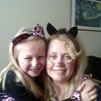 Andrea Hanson Photo 15