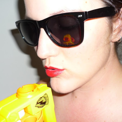Kristin Hughes Photo 36