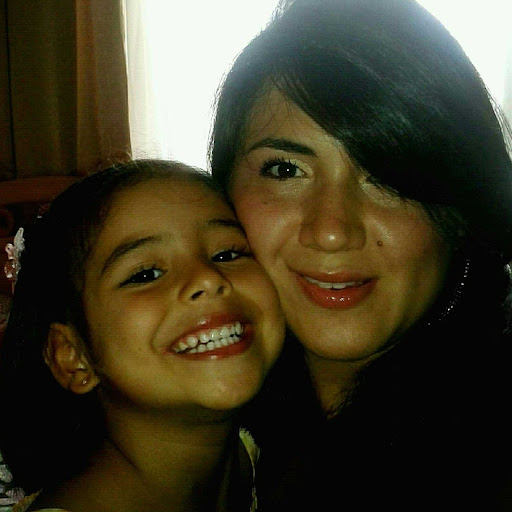 Carol Velasco Photo 12