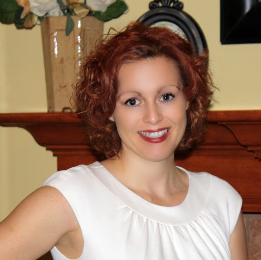 Kelly Perry Photo 31