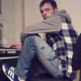 Lee Mackenzie Photo 28