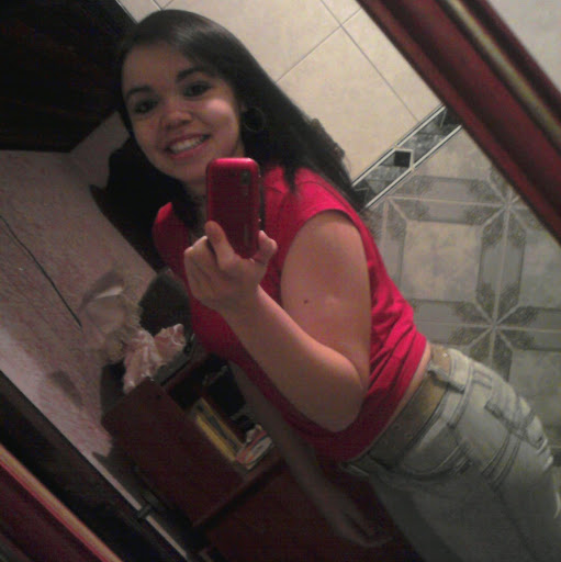 Angela Azevedo Photo 15