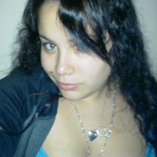 Ana Quinones Photo 14