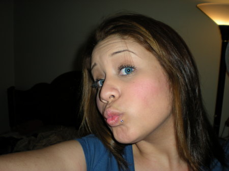 Monica Uribe Photo 10