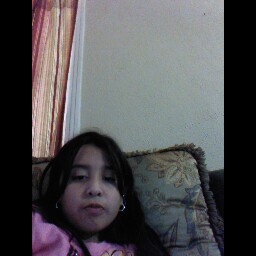 Janelle Flores Photo 11