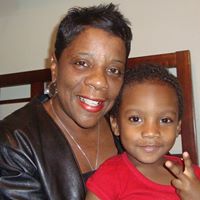 Alicia Crenshaw Photo 8