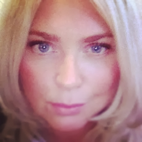 Leigh Edwards Photo 9
