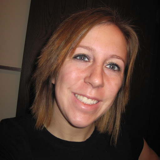 Danielle Richardson Photo 23