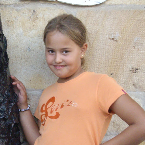 Ana Carrion Photo 18