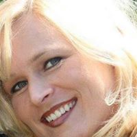 Jenni Perkins Photo 6