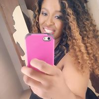 April Robinson Photo 24