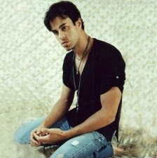 Simran Singh Photo 13