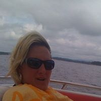 Jennifer Newcomb Photo 26