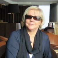 Jane Wilkinson Photo 46