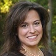 Jennifer Hart Photo 17