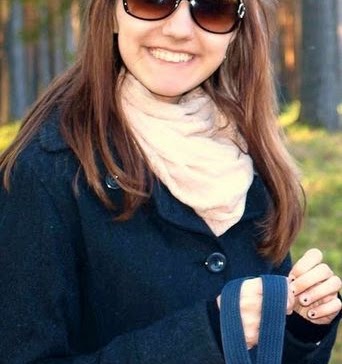 Heather Newton Photo 30