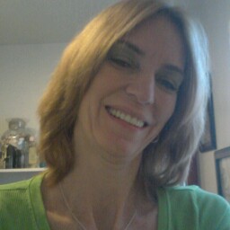 Martha Elliott Photo 15