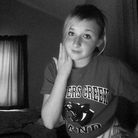 Hanna Cook Photo 36