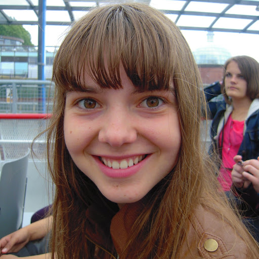 Julie Ludwig Photo 39