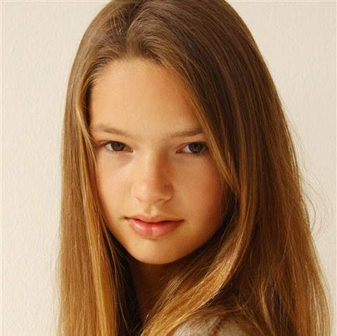 Anna Gilliam Photo 29