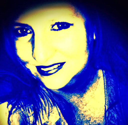 Kristen Conley Photo 15