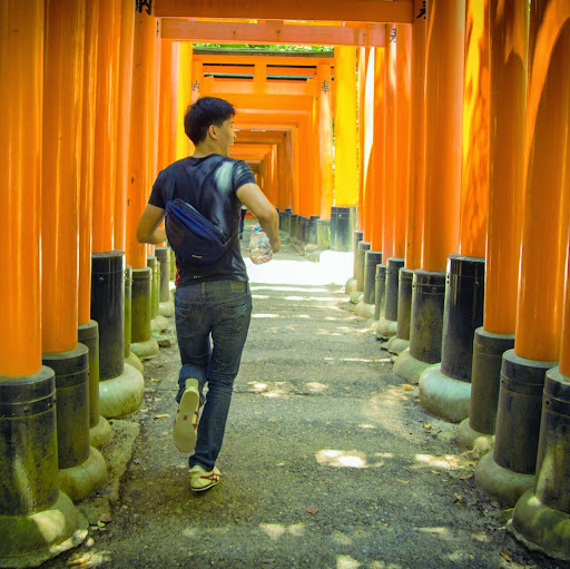 Leon Lin Photo 14