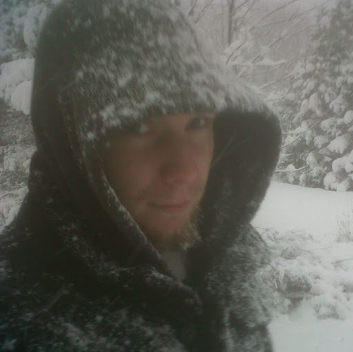Justin Holmes Photo 38