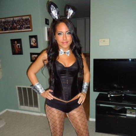 Samantha Corbin Photo 33