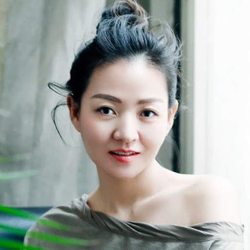 Rong Zhang Photo 20