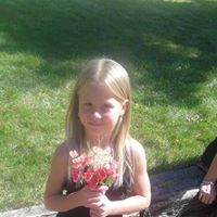 Aimee Flannery Photo 7