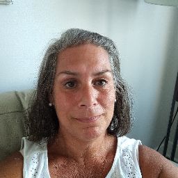 Lorraine Thomas Photo 39