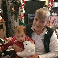 Lynda Chapman Photo 17