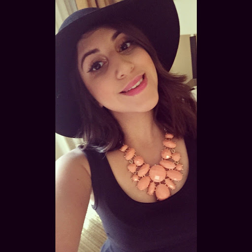 Amy Sandoval Photo 32